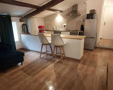 Appartement Minimaliste 10min Futuroscope&cœur De Poitiers